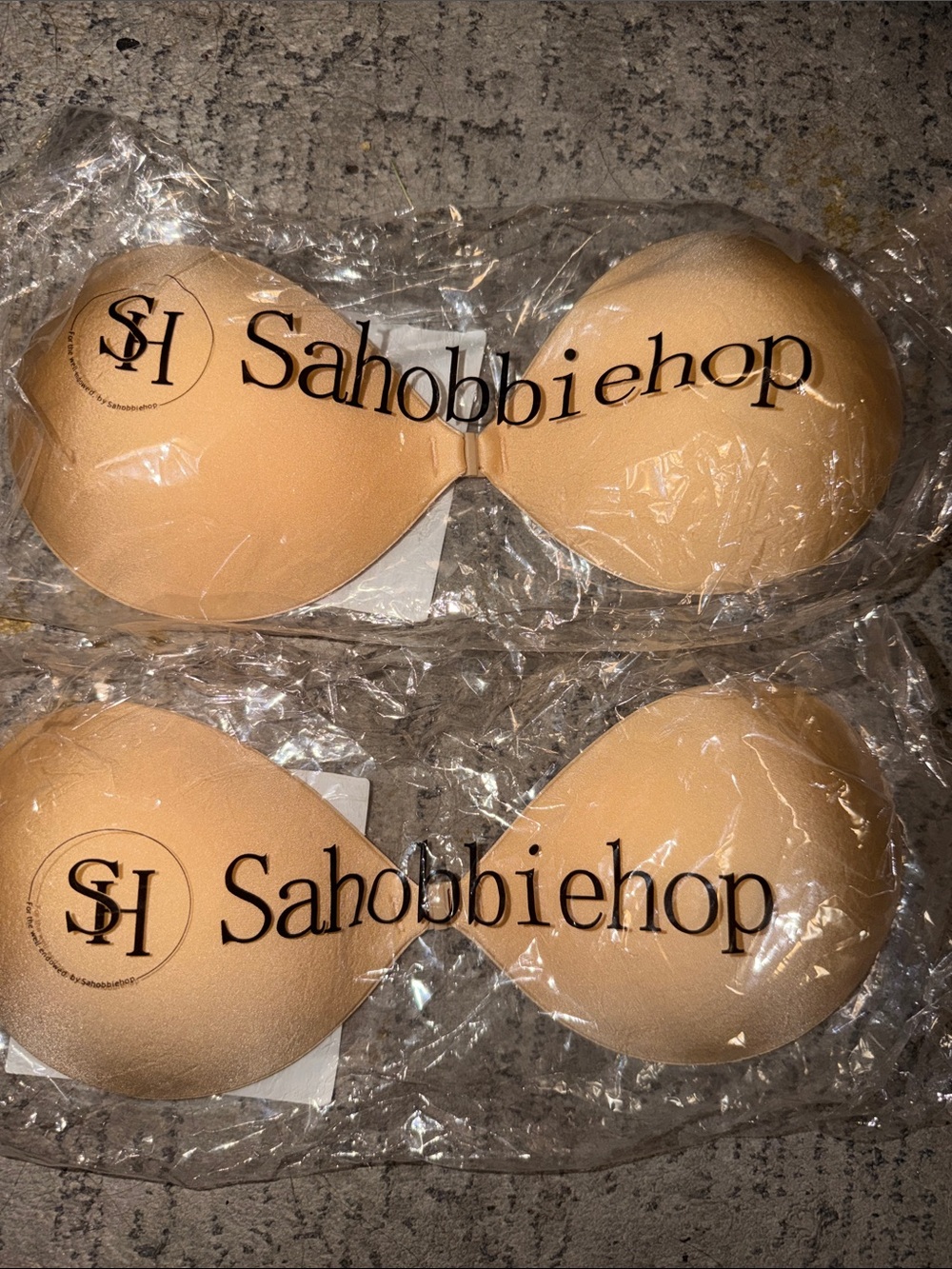 Sahobbiehop Nude Adhesive Strapless Silicone Bra Cups